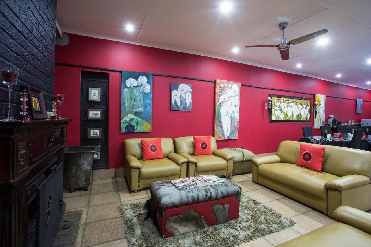 Purple Gecko Guest House Лиденбург Екстериор снимка
