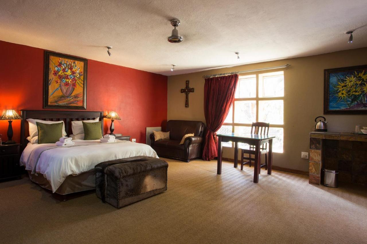 Purple Gecko Guest House Лиденбург Екстериор снимка