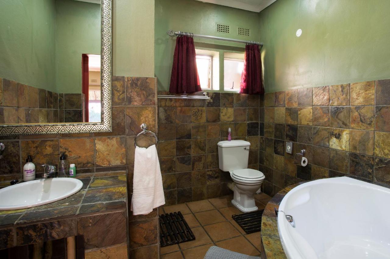 Purple Gecko Guest House Лиденбург Екстериор снимка