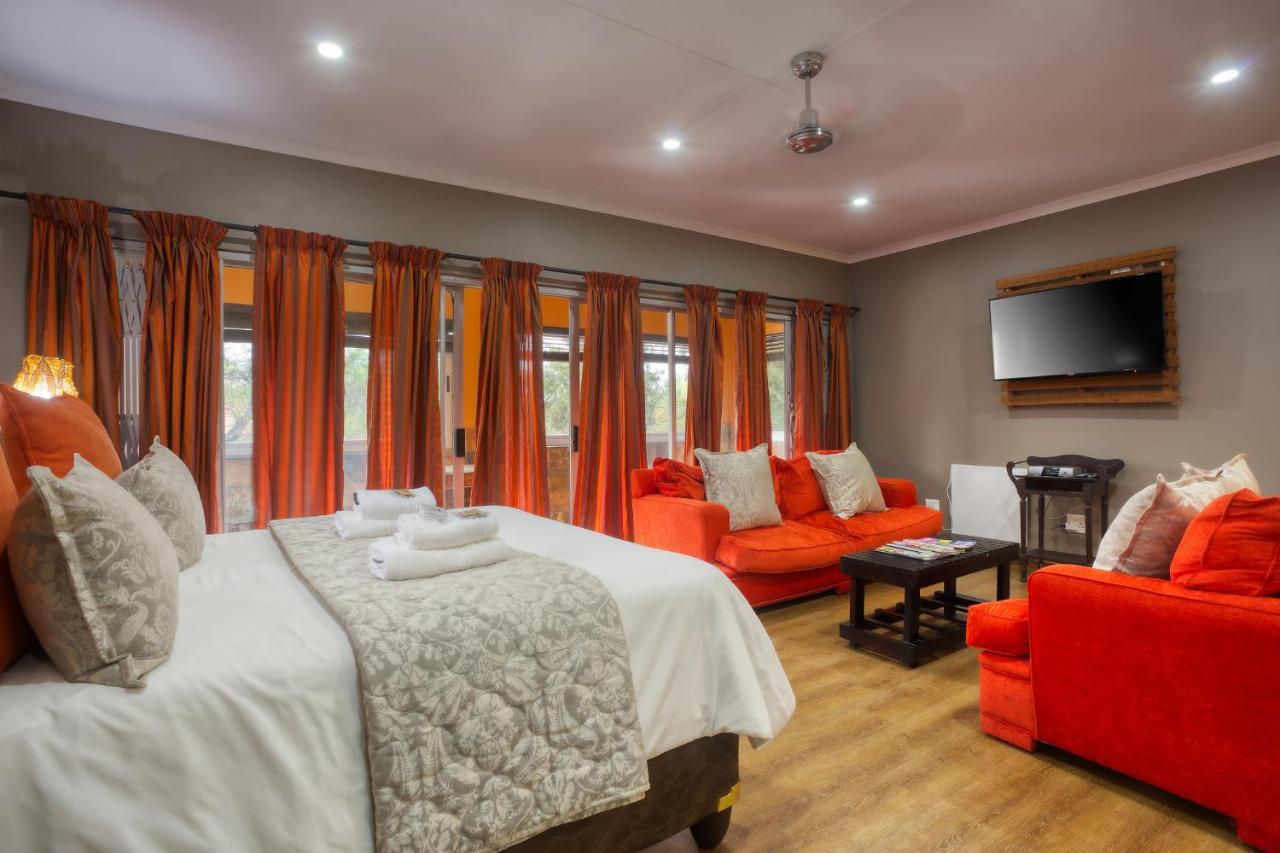 Purple Gecko Guest House Лиденбург Екстериор снимка