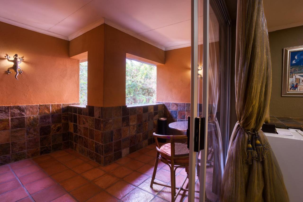 Purple Gecko Guest House Лиденбург Екстериор снимка